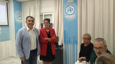 Chandiramani ha agradecido a Yolanda Bel y a su "compa&ntilde;ero" Guillermo Mart&iacute;nez la invitaci&oacute;n ha impartir una charla que lleva por t&iacute;tulo "Ceuta, econom&iacute;a y retos de futuro"