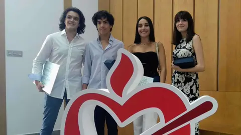 Jaime, Alberto, Emma y Luc&iacute;a, las mejores notas de la PEvAU en Ceuta, del Colegio San Agust&iacute;n