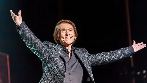 Raphael durante un concierto celebrado en Marbella