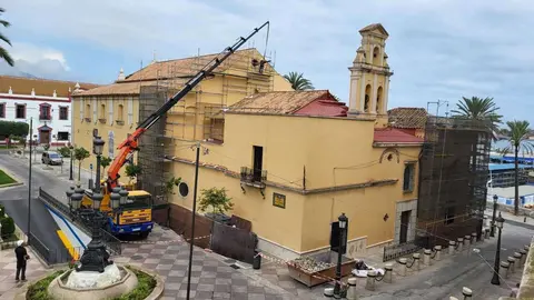 Iglesia de Santa Mar&iacute;a de &Aacute;frica, reparaci&oacute;n de la cubierta. Cielos cubiertos&nbsp;