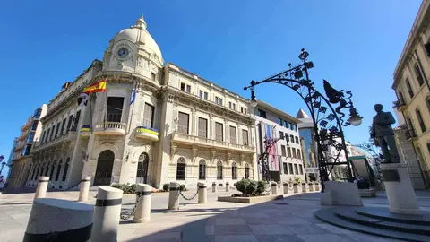 ayuntamiento, cielo despejado