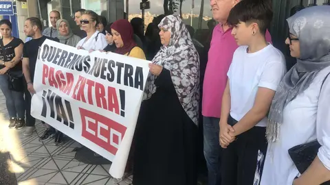 Concentraci&oacute;n de los trabajadores de la empresa de limpieza H&eacute;rcules
