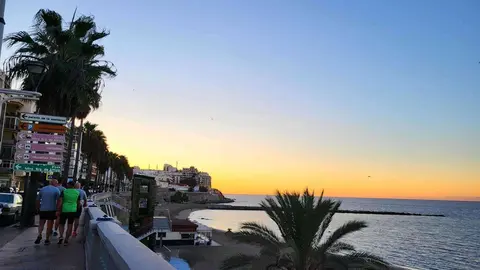 Playa de la Ribera. Cielo despejado