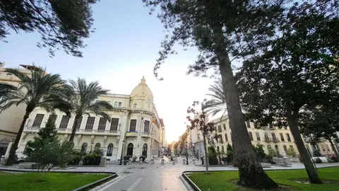 La Gran V&iacute;a, desde la plaza de &Aacute;frica (C.A.)