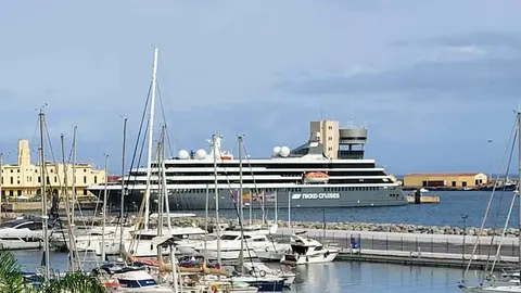 World Voyager