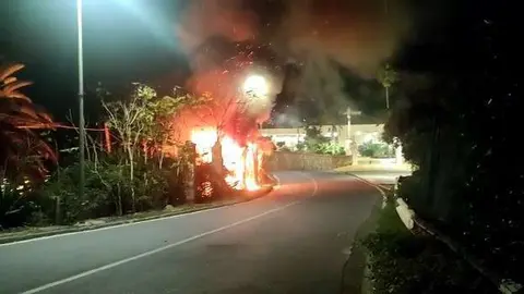 Incendio en las cercan&iacute;as del restaurante Oasis