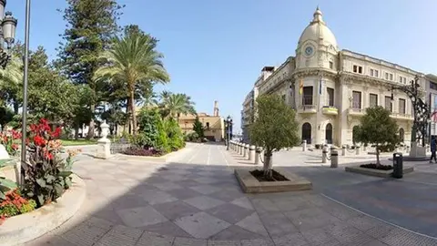 Edificio del Palacio de la Asamblea, junto a la Plaza de &Aacute;frica (C.A./ARCHIVO) ayuntamiento