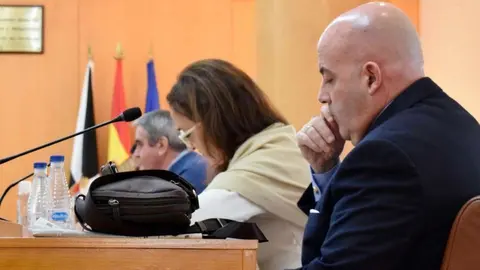  El diputado no adscrito, Jos&eacute; Mar&iacute;a Rodr&iacute;guez, durante el Pleno de este viernes. 