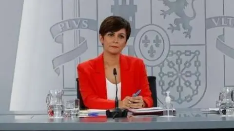 yolanda-diaz-isabel-rodriguez-y-jose-luis-escriva-este-martes-en-la-rueda-de-prensa-posterior-al-consejo-de-ministros.r_d.1079-1054-5156