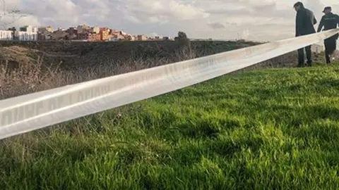 La Polic&iacute;a acordona el lugar donde apareci&oacute; el cad&aacute;ver de Mohamed (C.A./ARCHIVO)
