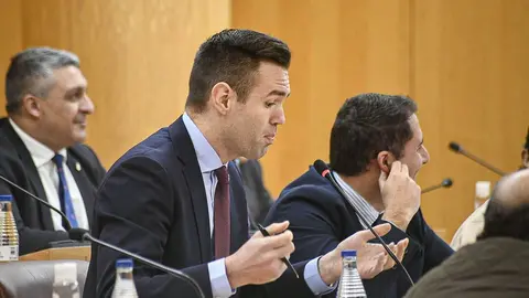  Verdejo durante el Pleno de este martes./Javier Sakona 