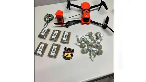 dron droga cuadrada