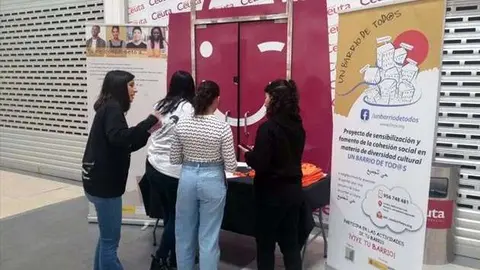 Un momento de la actividad desarrollada este jueves por M&aacute;rgenes y V&iacute;nculos (CEDIDA)