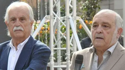  Rafael y Jos&eacute; Mar&iacute;a Carrasco durante el homenaje que les rindi&oacute; la I Semana Gastron&oacute;mica de Ceuta. 