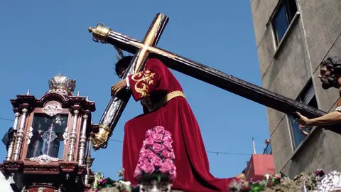 Jes&uacute;s Ca&iacute;do y la virgen de la Amargura