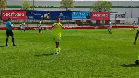 Luismi, celebrando el empate ante el Sanse (AD Ceuta FC)