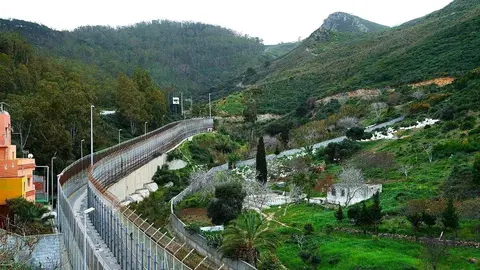 Per&iacute;metro frontera valla