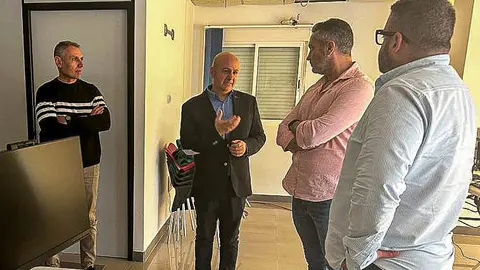 El PSOE se re&uacute;ne con el servicio de emergencias del 112 de Ceuta