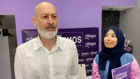  Ram&oacute;n Rodr&iacute;guez y Nabila Soliman, uno y dos de la lista de Podemos. 