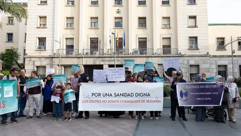 (Sindicato M&eacute;dico) Concentraci&oacute;n por una sanidad digna