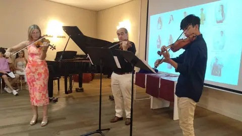 Los alumnos del Conservatorio se grad&uacute;an con un concierto