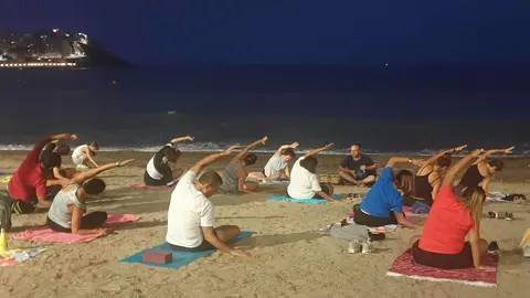 Yoga en la playa