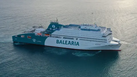 Rusadir, ferry de Bale&agrave;ria