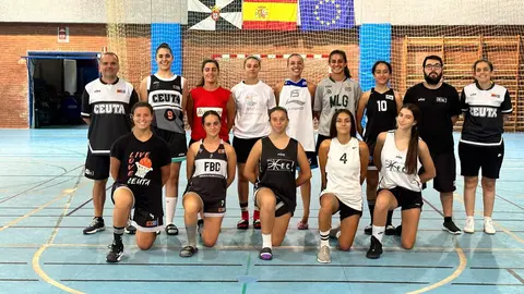 Jugadoras de la Selecci&oacute;n Femenina FBC