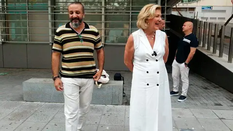 Adil junto a la candidata al Senado por el PSOE, Blanca G&oacute;mez (C.A.)