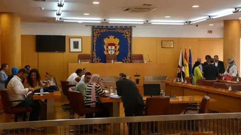  El Sal&oacute;n de Plenos de la Asamblea, al t&eacute;rmino de la primera sesi&oacute;n de la legislatura / Alejandro Castillo 