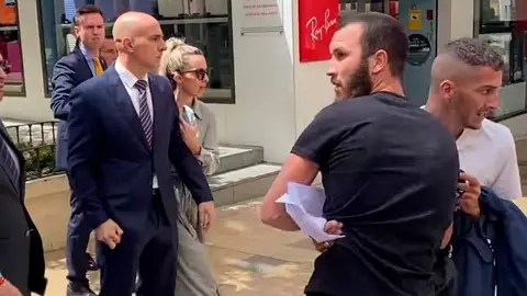 Un momento del incidente registrado el pasado 2 de mayo Vox
