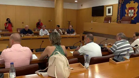 Momentos previos a la reuni&oacute;n de la Mesa de Di&aacute;logo Social (A. CASTILLO)