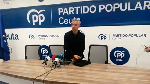 Bravo, en la sede del PP, antes del inicio de su rueda de prensa (C.A.)