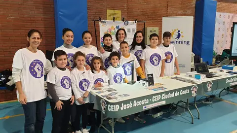 Proyecto Etwinning Social Revolution basado en el aps y Steam  Expo Steam Ceuta Del CEIP Jos&eacute; Acosta (Cedida)