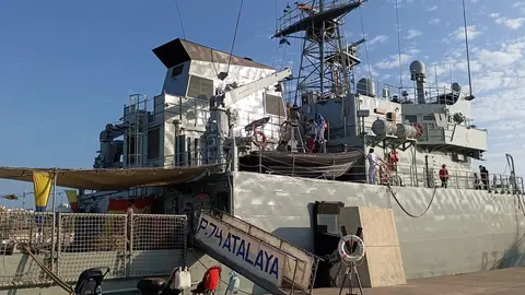 Los ceut&iacute;es disfrutaron con la visita del patrullero "Atalaya"