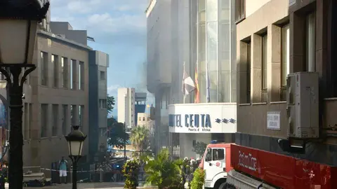  Los Bomberos durante su actuaci&oacute;n el s&aacute;bado, 2 de septiembre./archivo 