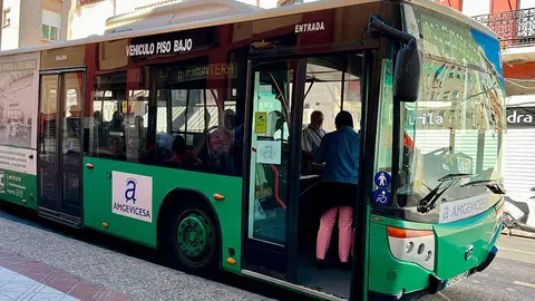  Autob&uacute;s / Daniel Hern&aacute;ndez 