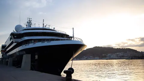 crucero &laquo;World Navigator&raquo;