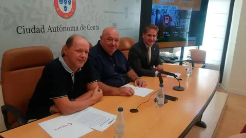 Rueda de prensa de presentaci&oacute;n de la carrera ofrecida este mi&eacute;rcoles por Anyera, la Ciudad y la C&aacute;mara de Comercio (C.A.)