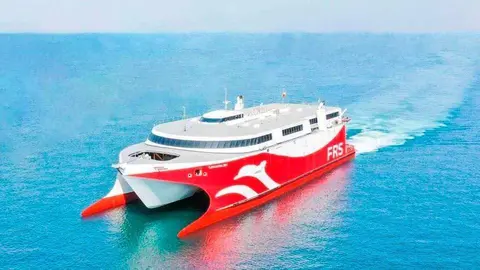 El ferri de FRS &laquo;Levante Jet&raquo;