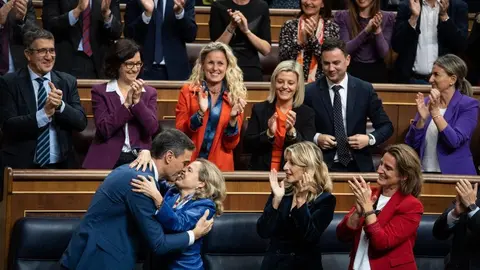 sanchez-saluda-a-calvino-tras-la-votacion-en-el-congreso