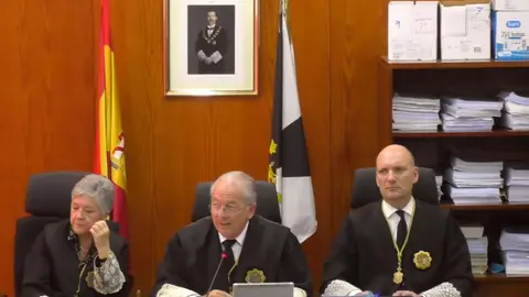  El juicio fue interrumpido por un problema t&eacute;cnico 