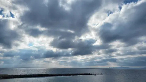 Bah&iacute;a sur, cielos cubiertos