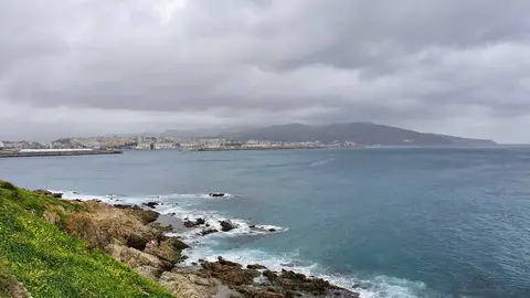 Ceuta temporal nubes / M.Zapico