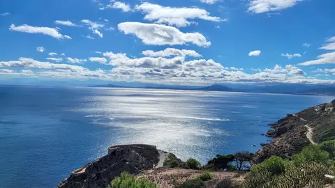 Ceuta cielo despejado/ M.Zapico