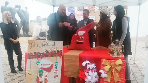 Un momento del sorteo celebrado este jueves (C.A.)