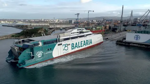 Botadura del nuevo fast ferry Margarita Salas en los astilleros Armon de Gij&oacute;n (Cedida)