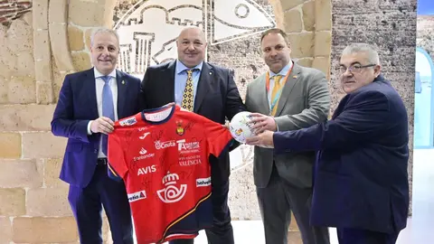  _El Balonmano, protagonista en el stand de Ceuta en Fitur  
