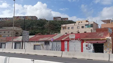 La Almadraba, con Loma Colmenar de fondo