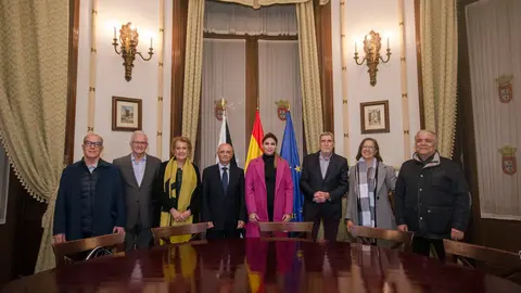 La consejera de Sanidad de Ceuta, Nabila Benzina, se re&uacute;ne con la Sociedad Andaluza de Ginecolog&iacute;a / Cedida